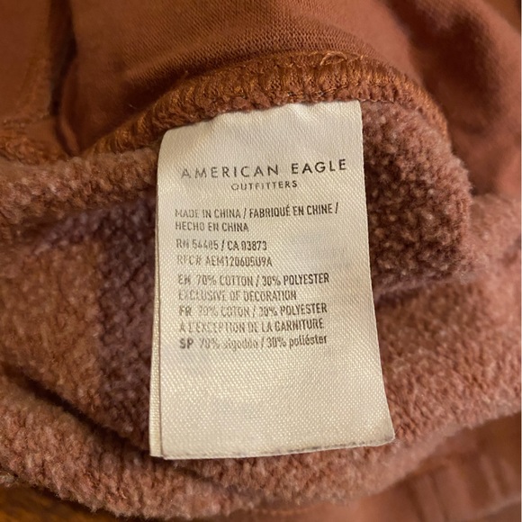 Pink AE shorts - Picture 4 of 5